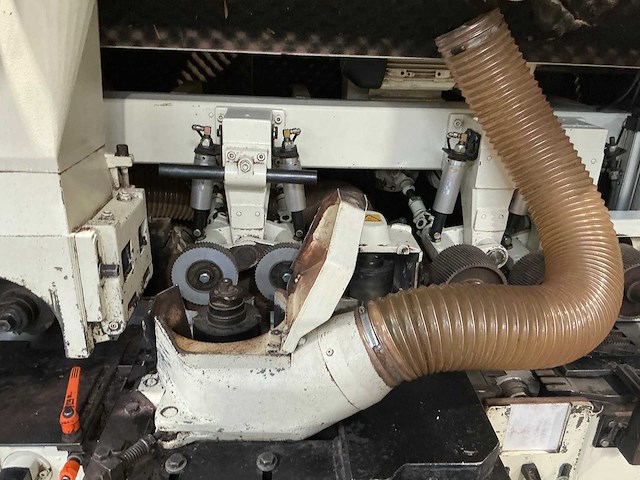 Gubisch - 1996 - ga 170 - vierzijdige profileer- en schaafmachine - afbeelding 21 van  21