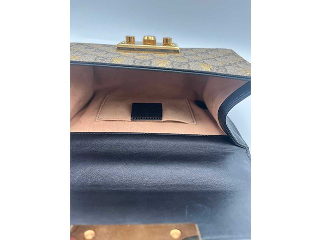Gucci - padlock shoulder bag with beespadlock shoulder bag with bees - handtas - op echtheid geconroleerd - designer - afbeelding 2 van  15