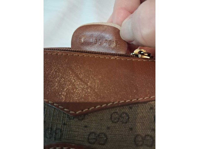 Gucci - pochette met monogram in leer - afbeelding 4 van  8