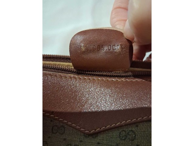 Gucci - pochette met monogram in leer - afbeelding 2 van  8