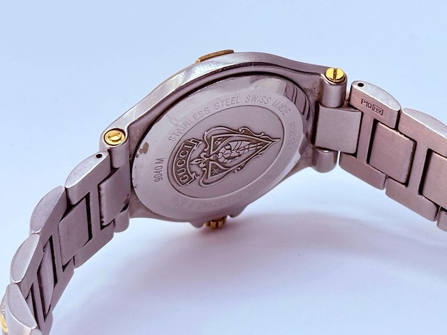 Gucci 9040m two tone herenhorloge met snowflake wijzerplaat - afbeelding 2 van  12