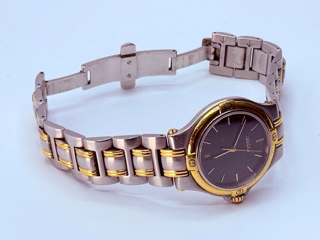 Gucci 9040m two tone herenhorloge met snowflake wijzerplaat - afbeelding 8 van  12