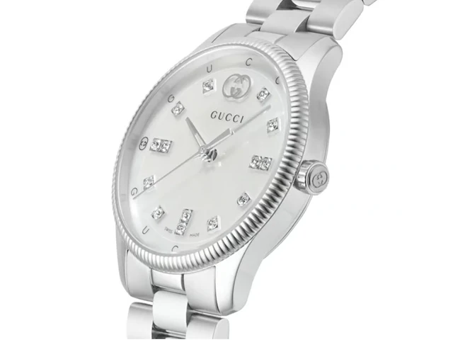 Gucci g-timeless parelmoer dameshorloge met diamanten accenten - afbeelding 2 van  6