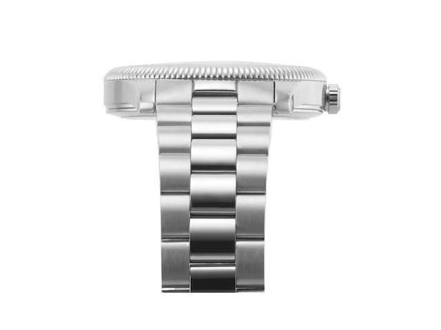 Gucci g-timeless parelmoer dameshorloge met diamanten accenten - afbeelding 4 van  6