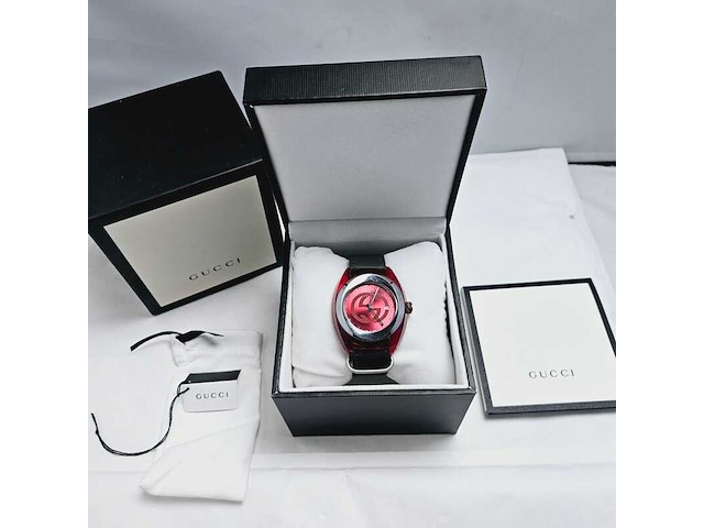 Gucci sync xxl horloge met nieuwe band - afbeelding 1 van  14