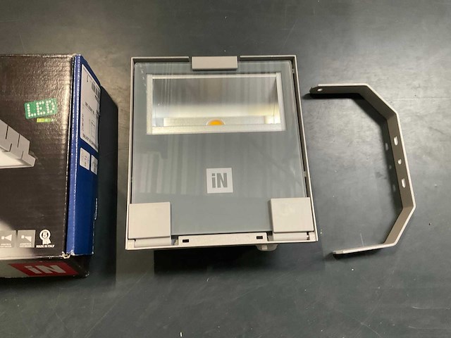 Guell 1 in led spots (8x) - afbeelding 1 van  4