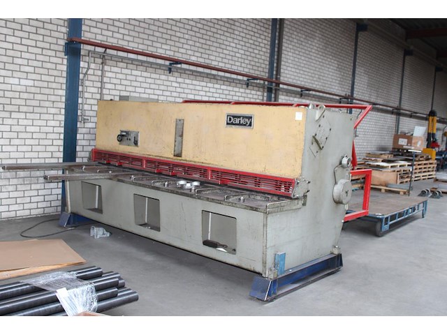 Guillotineschaar darley gs3000. bouwjaar 1978. werklengte 3 meter. - afbeelding 1 van  7