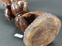 Guinees in mahoniehout gesneden besogon. midden vorige eeuw - afbeelding 5 van  5