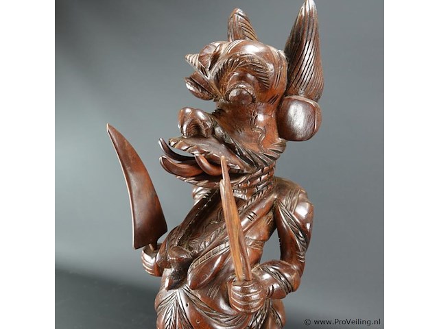 Guinees in mahoniehout gesneden besogon. midden vorige eeuw - afbeelding 3 van  5