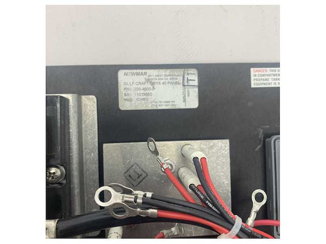 Gulf craft oryx 40 ac | dc distribution panel 12v | 230v-020-4600-0 - afbeelding 4 van  12