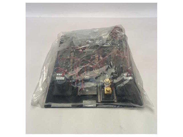 Gulf craft oryx 40 ac | dc distribution panel 12v | 230v-020-4600-0 - afbeelding 12 van  12