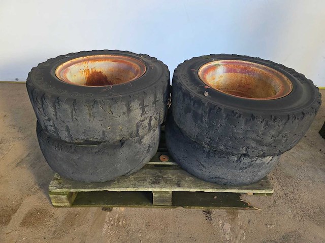 Gumasol - banden 300-15 - afbeelding 1 van  8