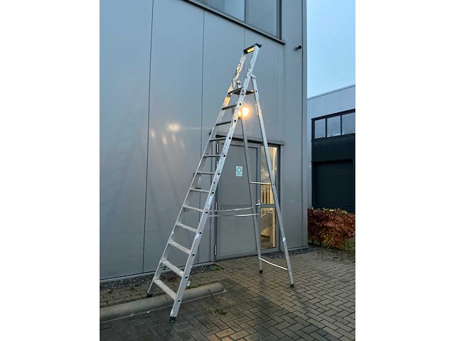 Günzburger - 40112 - uitzettrap - afbeelding 2 van  3