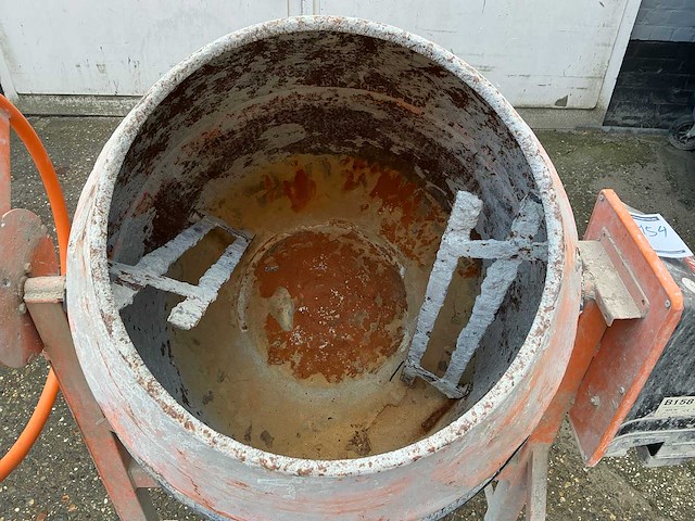 Guy noël b158 betonmolen - afbeelding 3 van  6