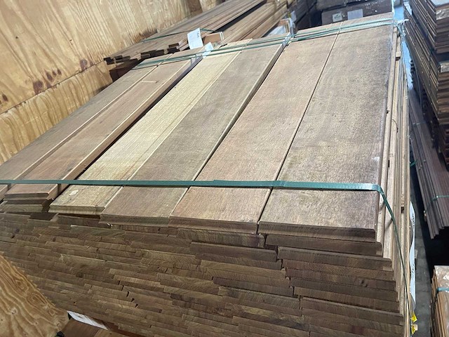 Guyana ipé buitenparket (kopse veer en groef) 950x145x21mm (152x) - afbeelding 1 van  3