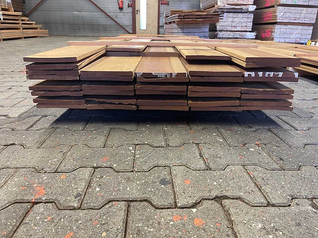 Guyana ipé country grade planken geschaafd 2500-5500x190x18mm (35x) - afbeelding 3 van  3