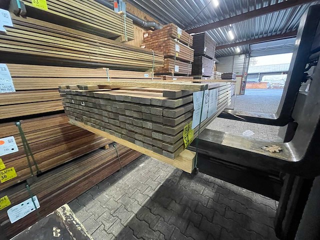 Guyana ipé latten geschaafd 1250x45x21mm (148x) - afbeelding 2 van  3