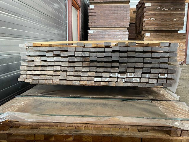 Guyana ipé latten geschaafd 1550x45x21mm (177x) - afbeelding 3 van  3