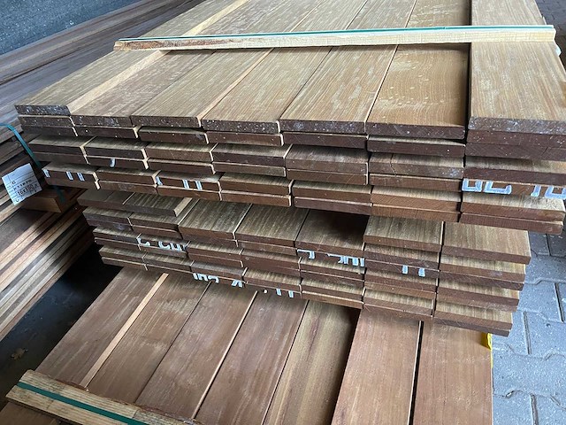 Guyana ipé planken fijnbezaagd 3350x145x21mm (44x) - afbeelding 2 van  3