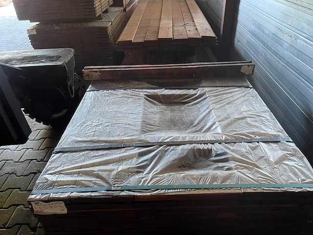 Guyana ipé planken geschaafd 1000x70x25mm (238x) - afbeelding 1 van  3