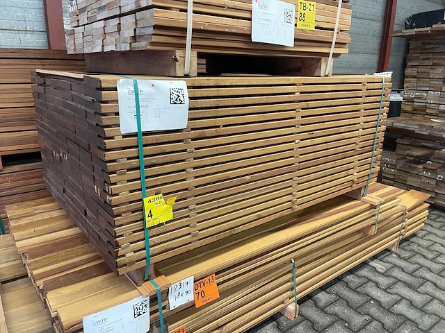 Guyana ipé planken geschaafd 1550x140x25mm (121x) - afbeelding 4 van  4