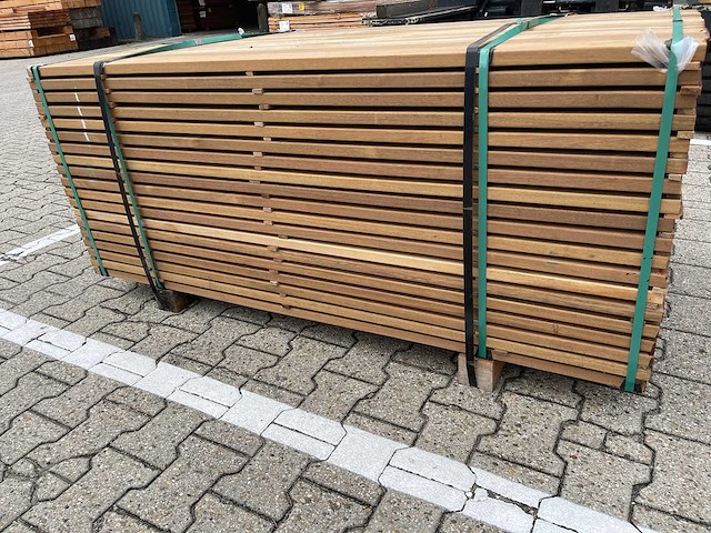 Guyana ipé planken geschaafd 1550x70x25mm (247x) - afbeelding 2 van  4