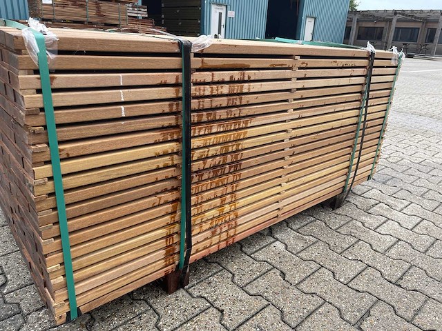 Guyana ipé planken geschaafd 1550x70x25mm (247x) - afbeelding 2 van  3