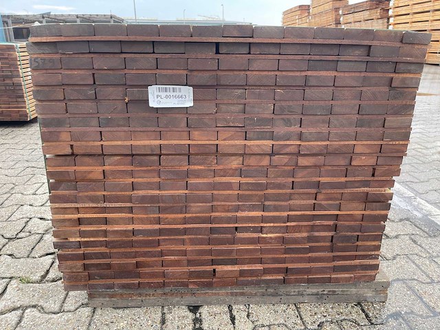 Guyana ipé planken geschaafd 1550x70x25mm (273x) - afbeelding 3 van  3