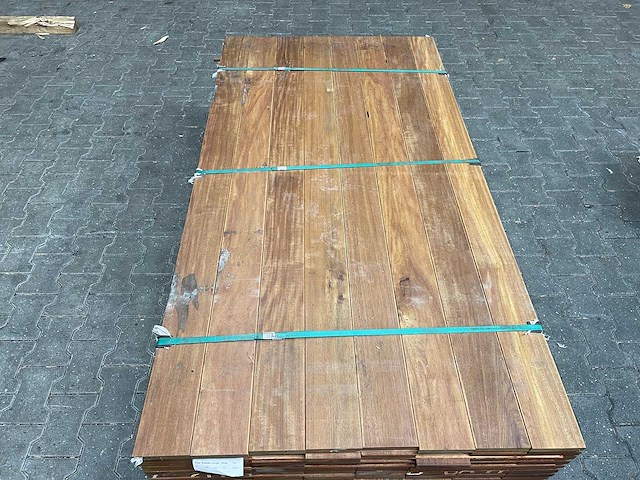 Guyana ipe planken geschaafd 1850x120x21mm (75x) - afbeelding 1 van  4