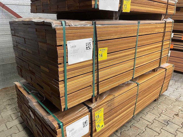 Guyana ipé planken geschaafd 1850x140x21mm (182x) - afbeelding 4 van  4