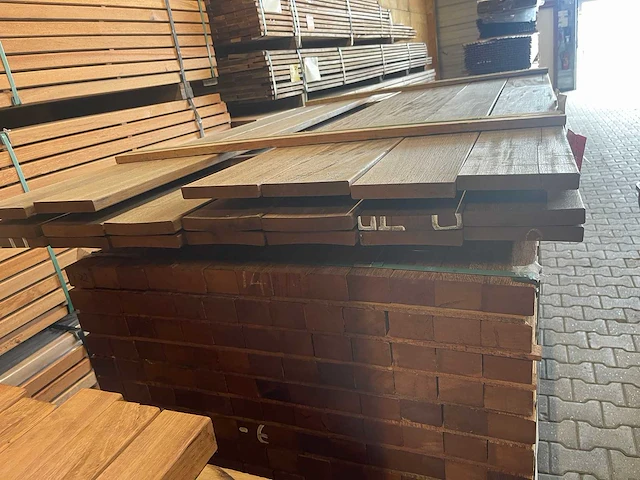 Guyana ipé planken geschaafd 1850x145x21mm (20x) - afbeelding 3 van  3