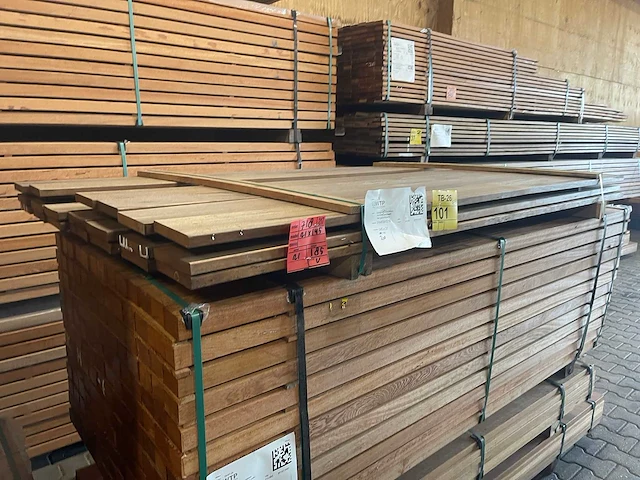 Guyana ipé planken geschaafd 1850x145x21mm (20x) - afbeelding 2 van  3