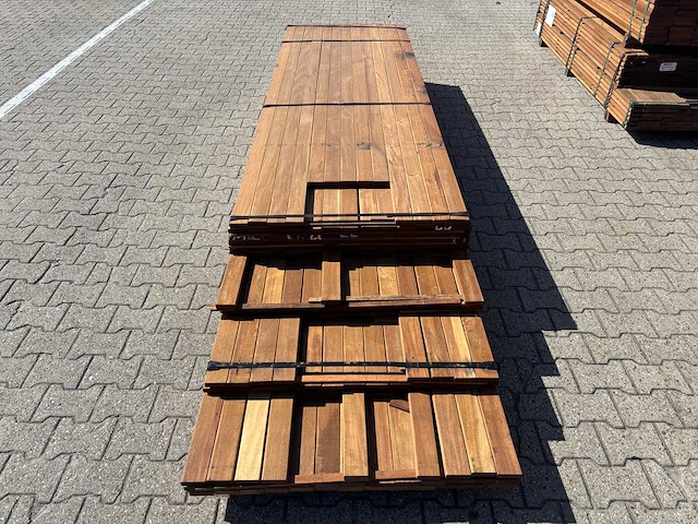 Guyana ipé planken geschaafd 2450-3650x70x21mm (156x) - afbeelding 1 van  3
