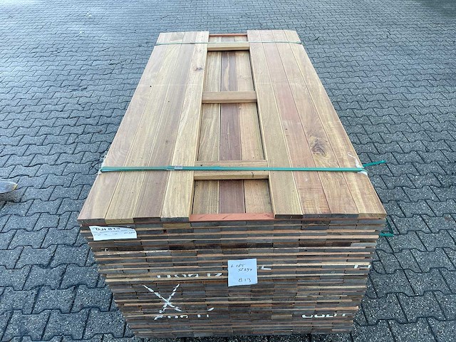 Guyana ipe planken geschaafd 3650-3950x90x21mm (154x) - afbeelding 1 van  4