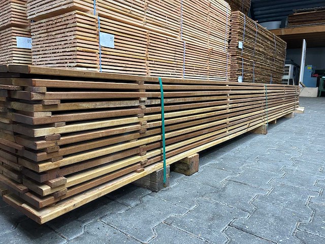 Guyana ipé planken geschaafd 4000x90x15mm (77x) - afbeelding 2 van  4