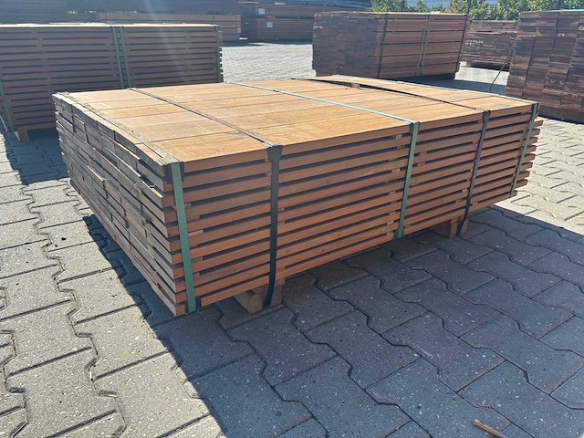 Guyana ipé planken geschaafd 650-1250x140x25mm (136x) - afbeelding 2 van  3