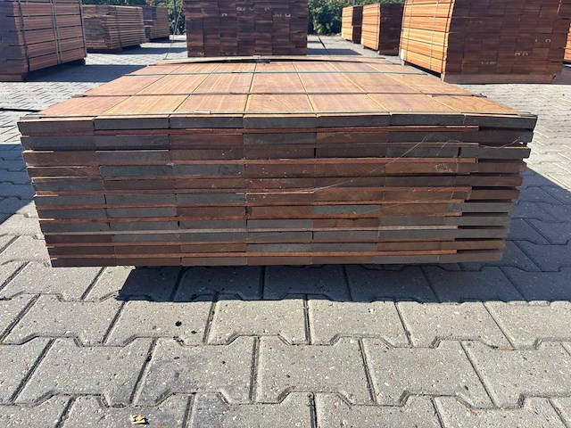 Guyana ipé planken geschaafd 650-1250x140x25mm (136x) - afbeelding 3 van  3