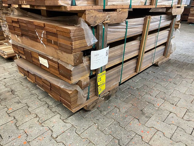 Guyana teak - plank geschaafd - 2150x140x25mm (63x) - afbeelding 4 van  4