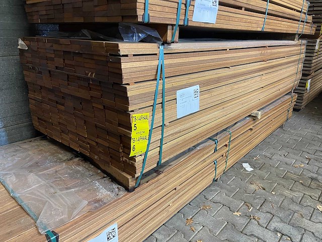 Guyana teak - plank geschaafd - 3050x90x21mm (148x) - afbeelding 4 van  4
