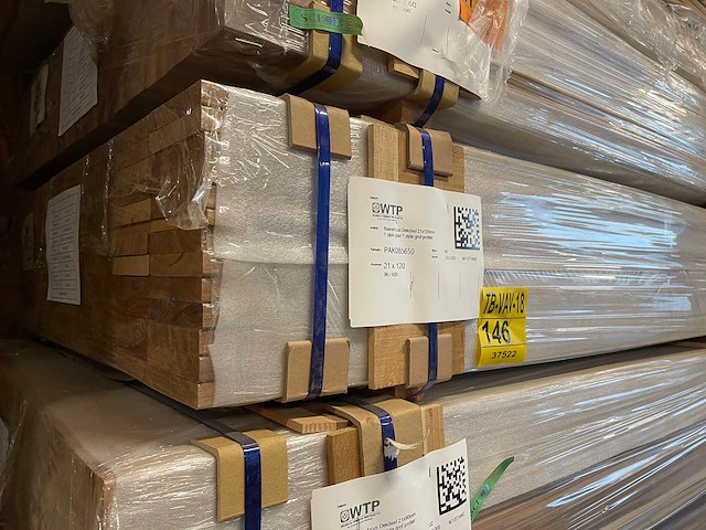 Guyana teak dekdelen geschaafd gevingerlast 4000x120x21mm (96x) - afbeelding 4 van  4