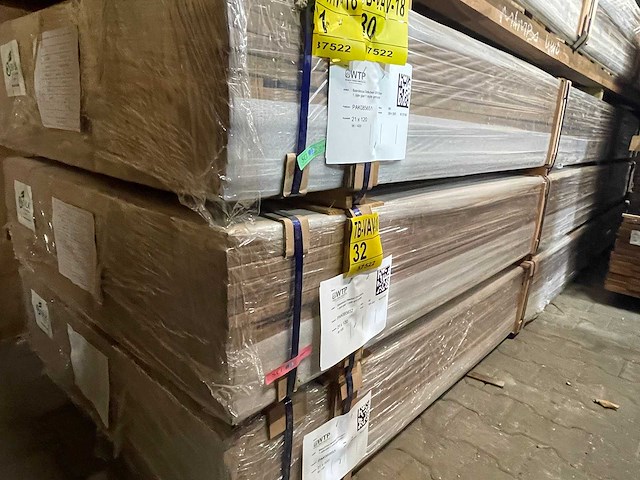 Guyana teak dekdelen geschaafd gevingerlast 4000x120x21mm (96x) - afbeelding 4 van  4