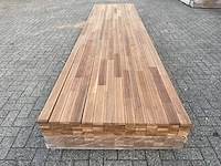 Guyana teak dekdelen gevingerlast 4000x70x21mm (167x) - afbeelding 1 van  4