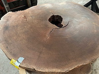 Guyana teak houten schijf 1300mm - afbeelding 2 van  3