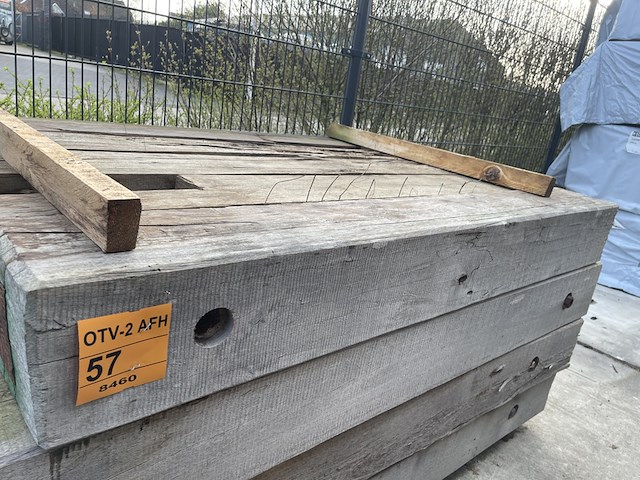 Guyana teak kraanmat, 200x1000mm, lengte 160cm - afbeelding 2 van  3