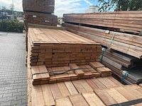 Guyana teak latten fijnbezaagd 2150-3050x80x31mm (204x)