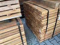 Guyana teak latten fijnbezaagd 3050x50x31mm (144x) - afbeelding 3 van  3