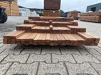 Guyana teak latten geschaafd 2450-3350x40x27mm (196x) - afbeelding 3 van  3