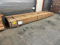 Guyana teak latten geschaafd 3350-3950x40x27mm (279x) - afbeelding 2 van  3