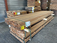 Guyana teak latten geschaafd 3350x40x27mm (159x) - afbeelding 2 van  3
