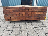 Guyana teak onderliggers geschaafd 1550x68x45mm (151x) - afbeelding 3 van  4